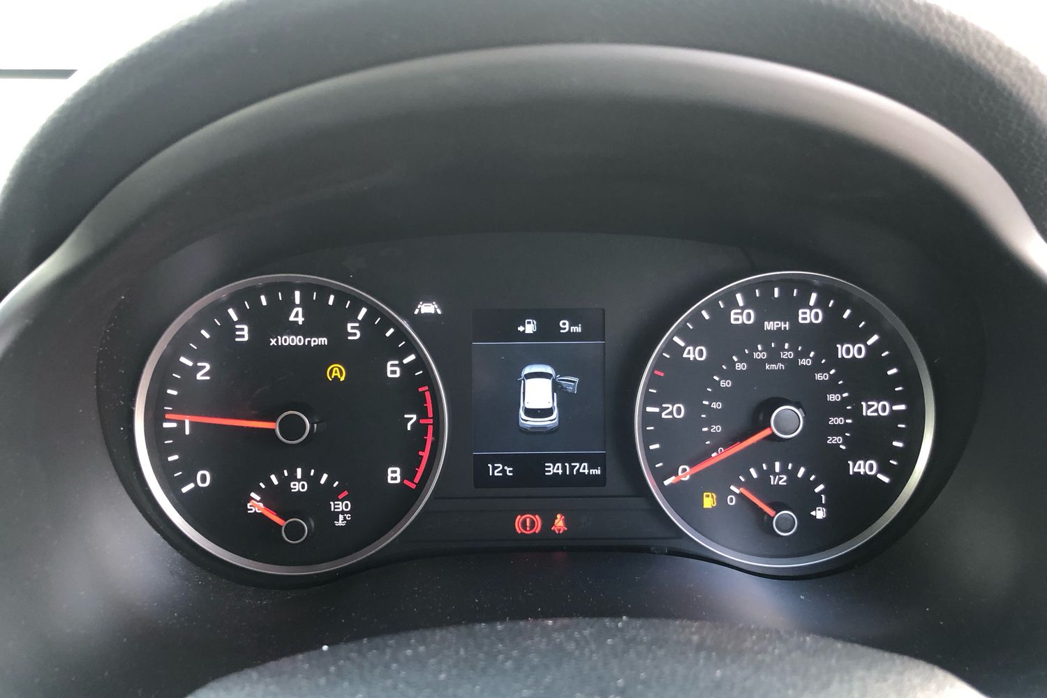 Used Kia Stonic 2019 for sale - 76368611: Photo 9