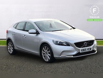 2015 - D2 SE Lux Nav 5dr Powershift