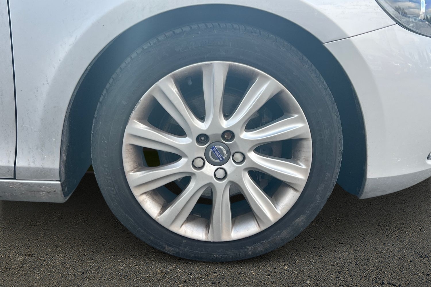 Used Volvo V40 2015 for sale - 77620556: Photo 20