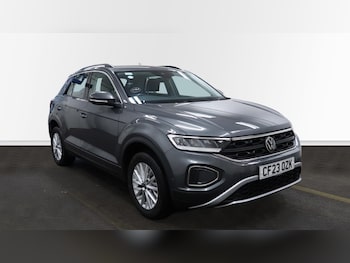 Used Volkswagen T-Roc 2023 for sale - 77194884: Photo