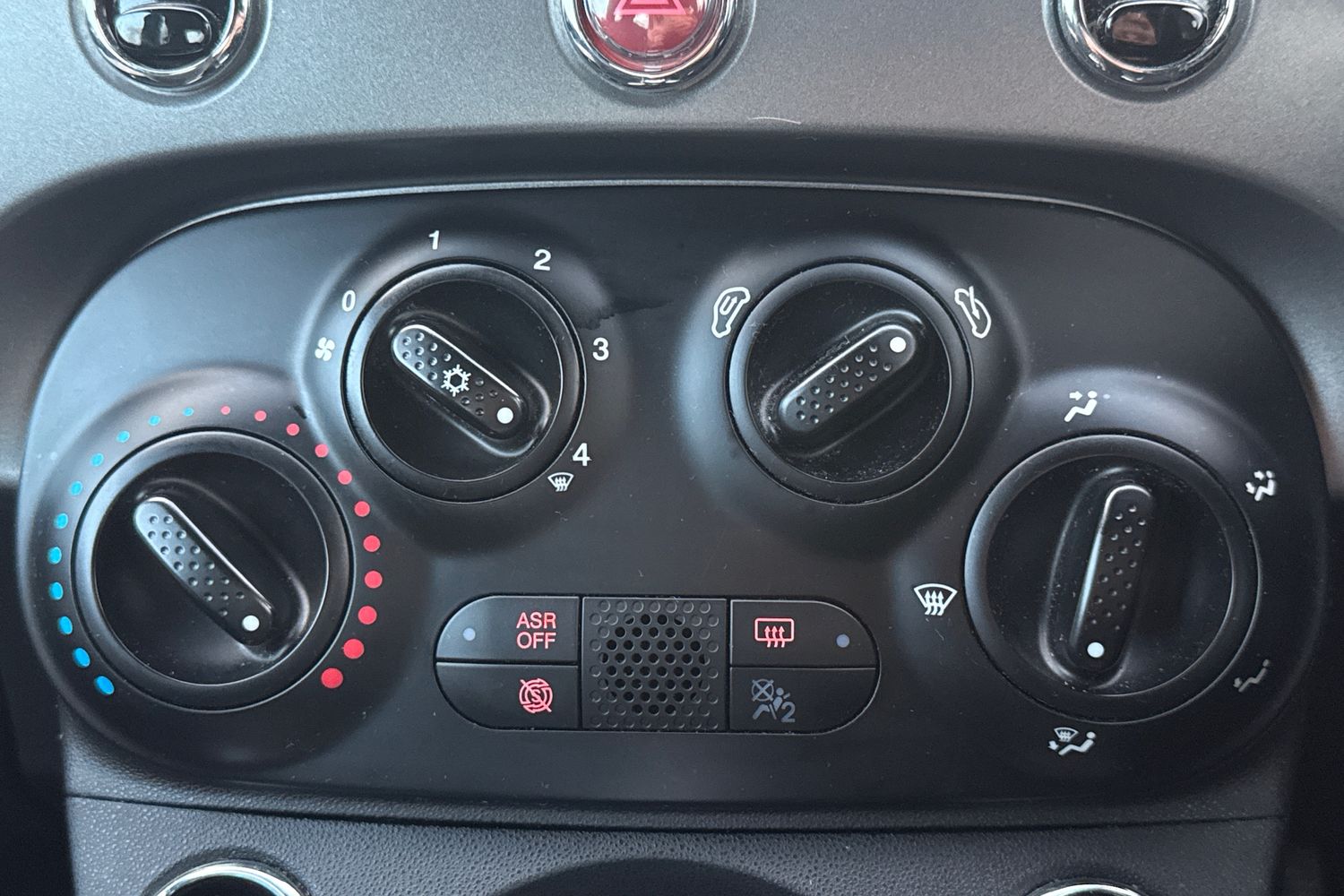 Used Fiat 500 2018 for sale - 76844612: Photo 10