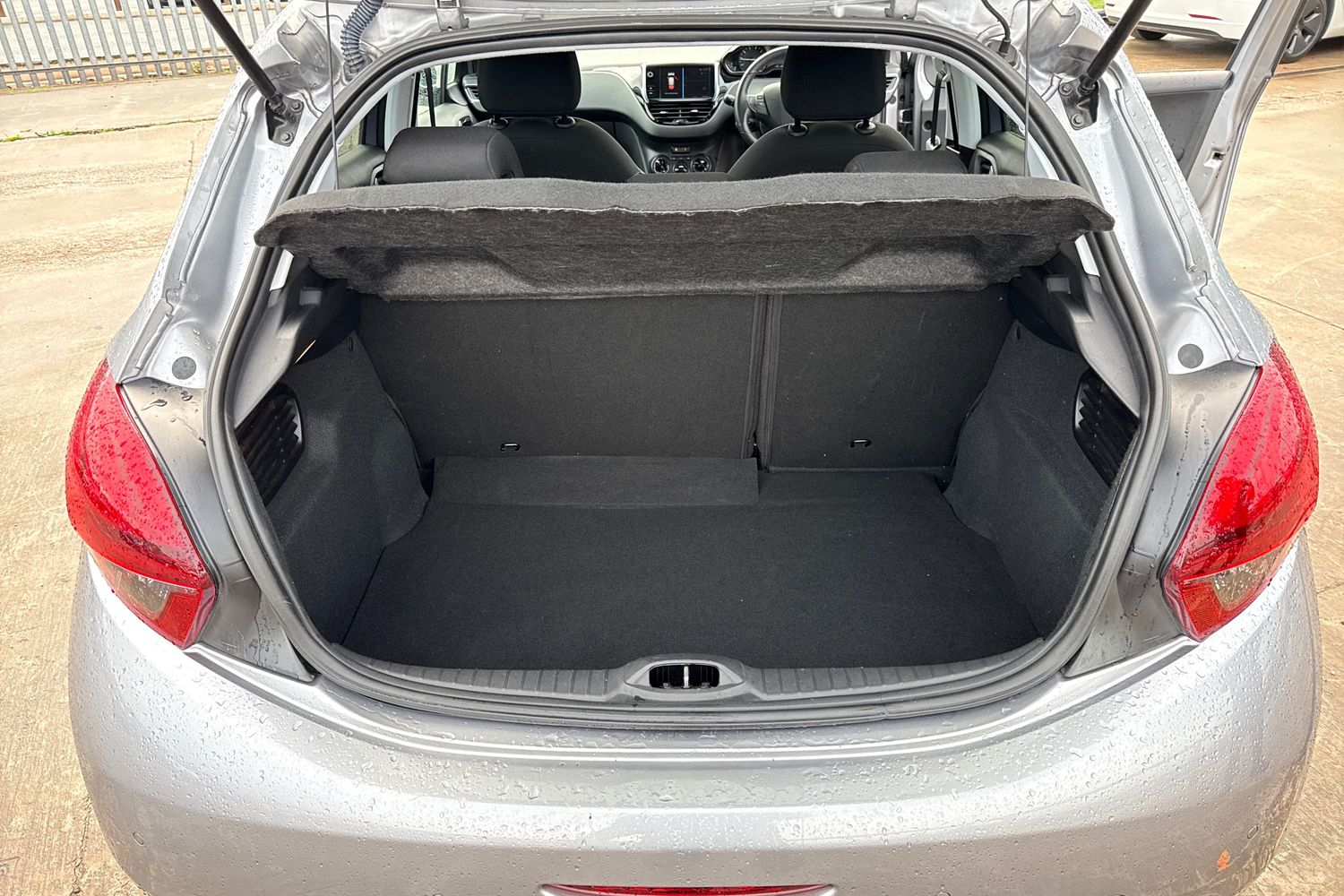 Used Peugeot 208 2019 for sale - 76030632: Photo 15