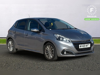 Peugeot - 208