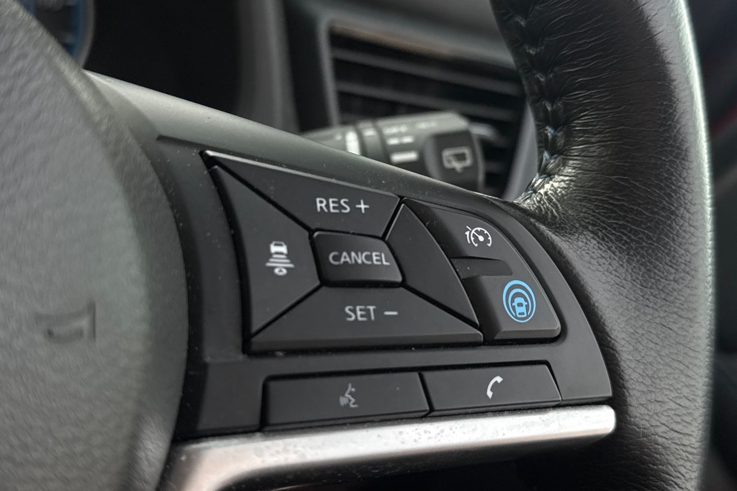 Used Nissan Leaf 2020 for sale - 77390245: Photo 12