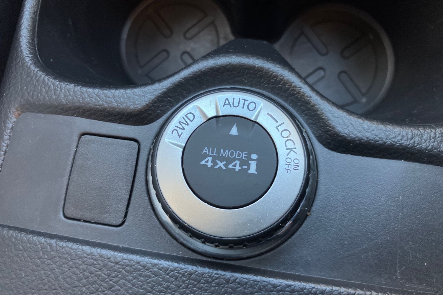 Used Nissan X-Trail 2017 for sale - 76416799: Photo 12