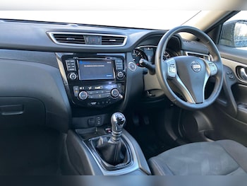 Used Nissan X-Trail 2017 for sale - 76416799: Photo