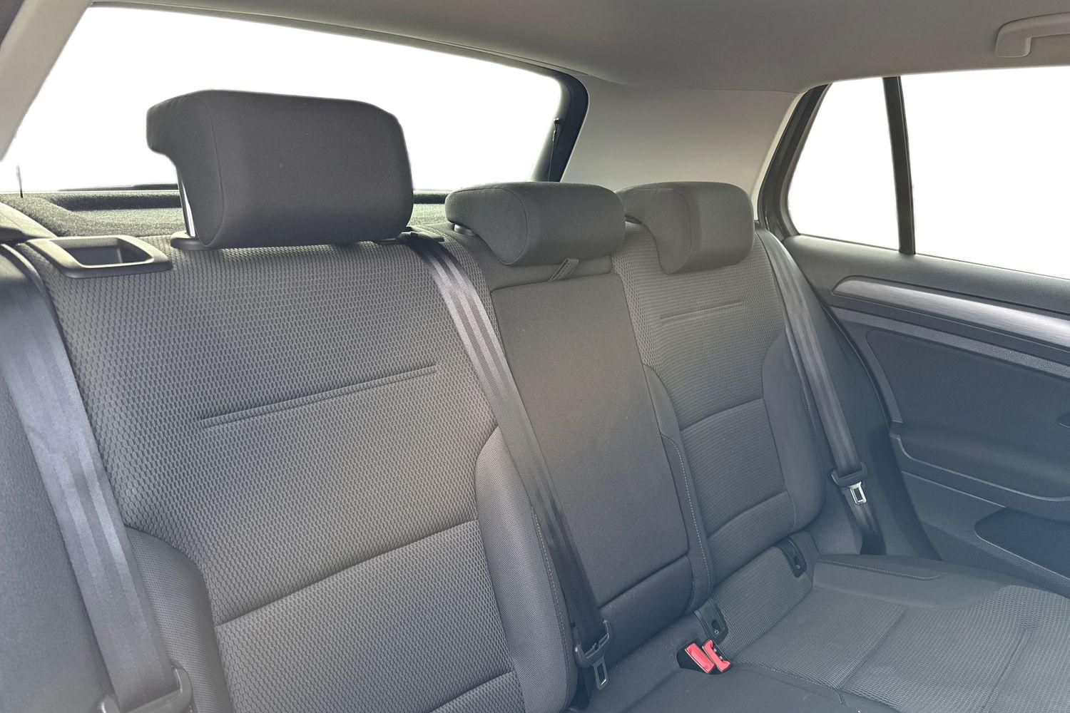 Used Volkswagen Golf 2017 for sale - 76232434: Photo 14