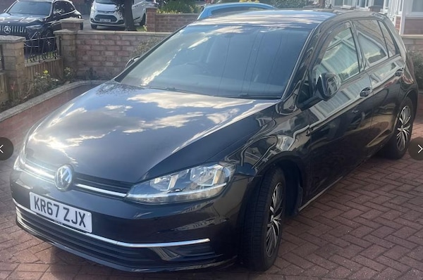Used Volkswagen Golf 2017 for sale - 76232434: Photo 1
