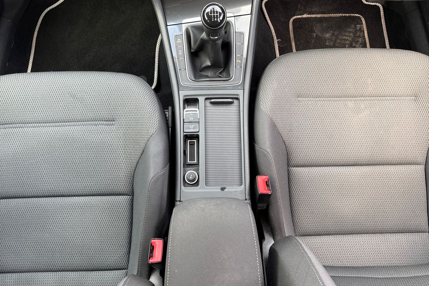 Used Volkswagen Golf 2017 for sale - 76232434: Photo 9