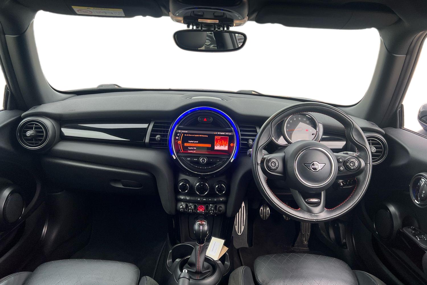 Used MINI Hatch 2019 for sale - 76711902: Photo 3