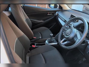 Used Mazda Mazda2 2020 for sale - 79308711: Photo