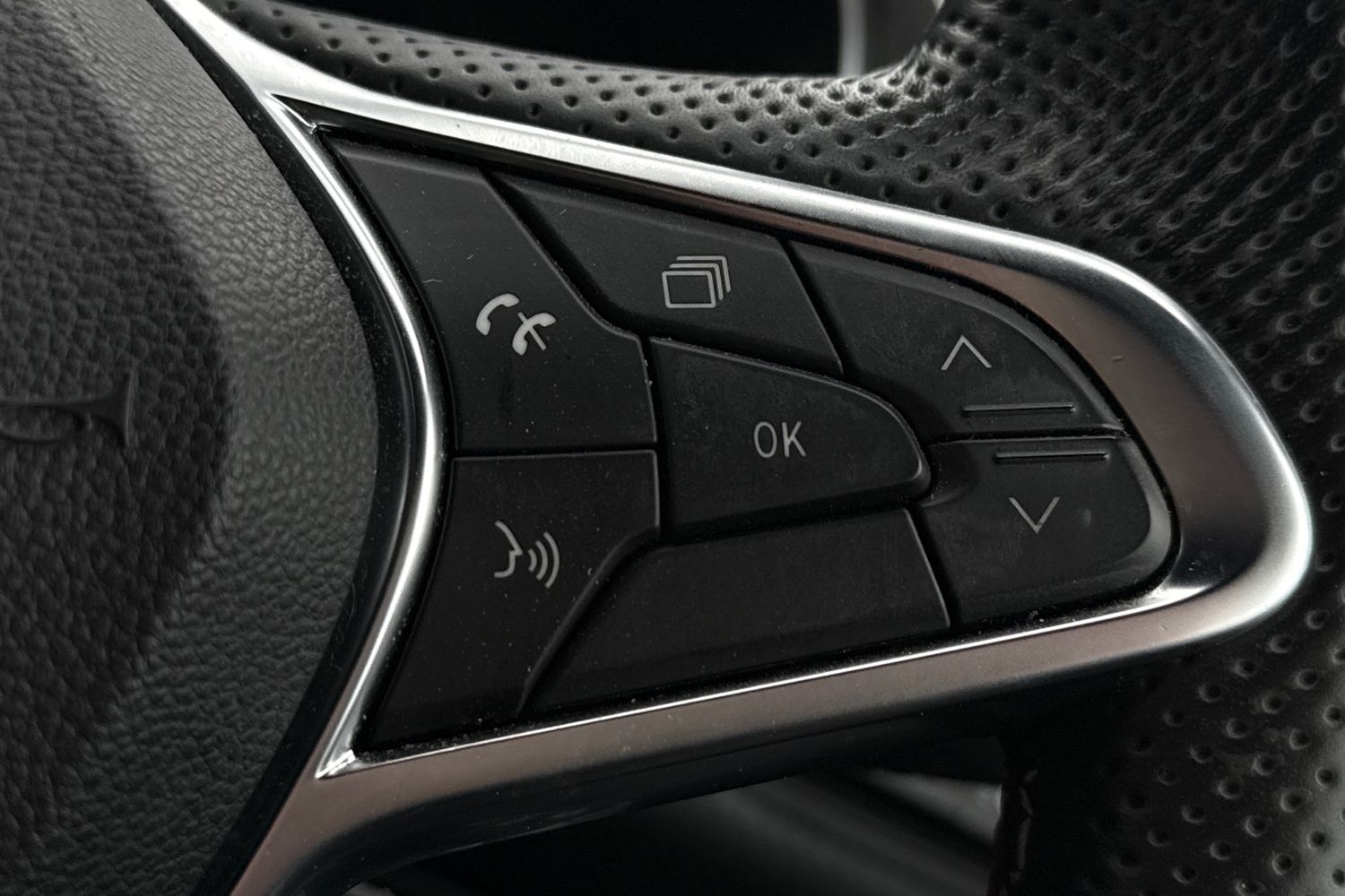 Used Renault Clio 2021 for sale - 77514704: Photo 11