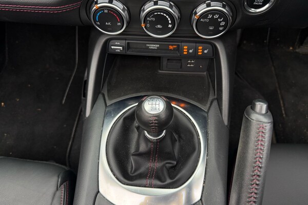 Used Mazda MX-5 2019 for sale - 75761385: Photo 8