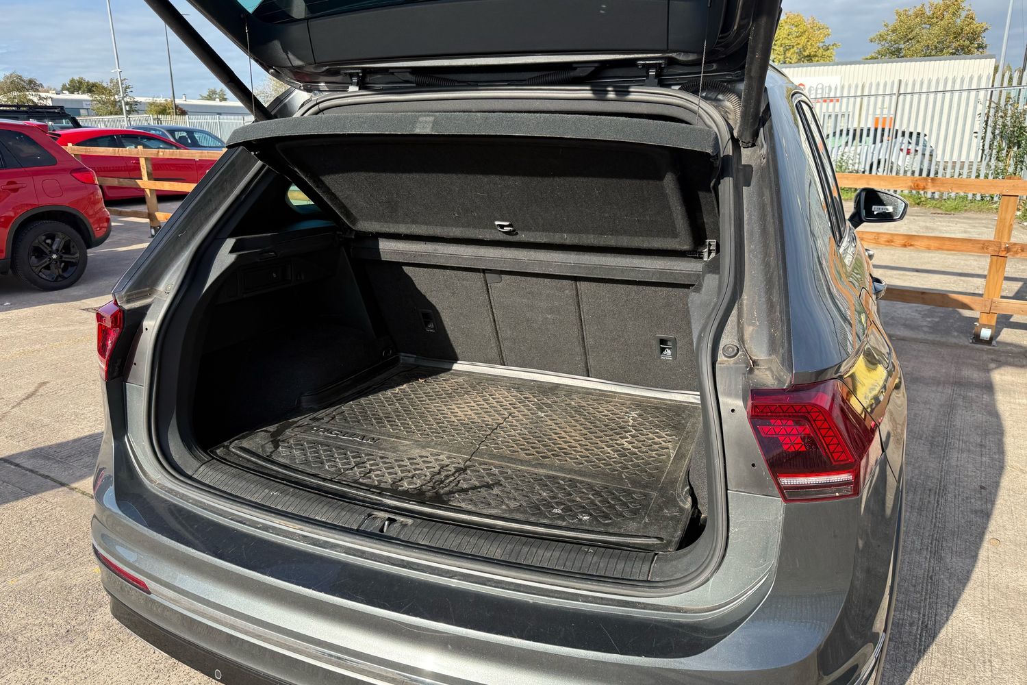 Used Volkswagen Tiguan 2019 for sale - 75713838: Photo 15