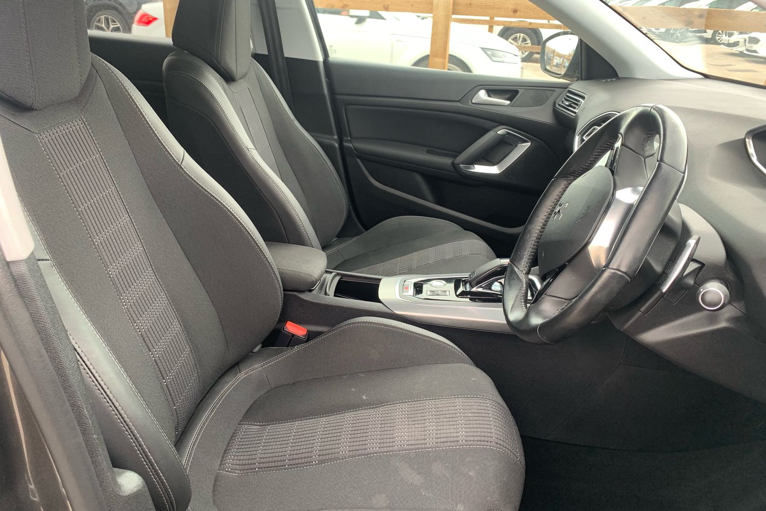 Used Peugeot 308 2021 for sale - 75871842: Photo 13
