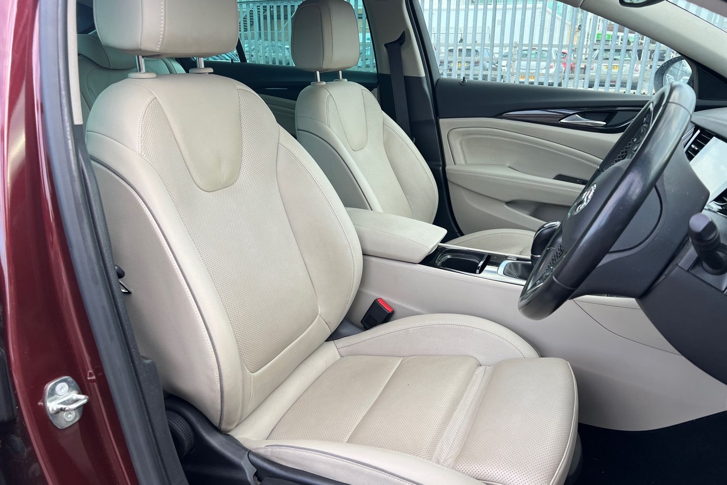 Used Vauxhall Insignia 2017 for sale - 76844650: Photo 20