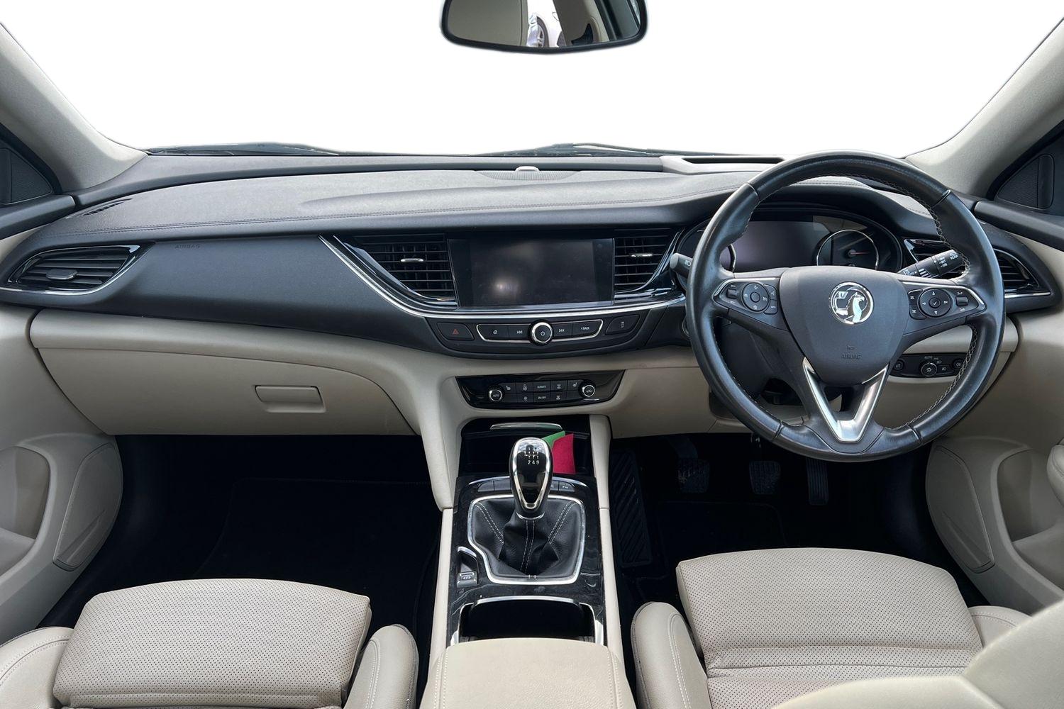 Used Vauxhall Insignia 2017 for sale - 76844650: Photo 3