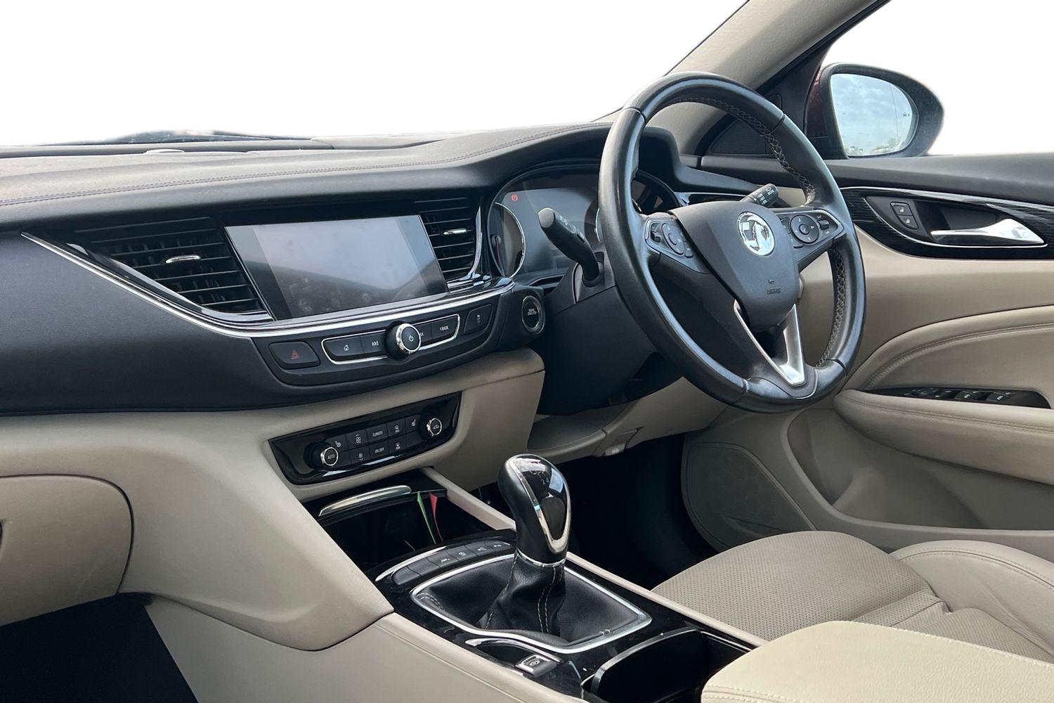 Used Vauxhall Insignia 2017 for sale - 76844650: Photo 4