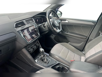 Used Volkswagen Tiguan 2019 for sale - 77706986: Photo