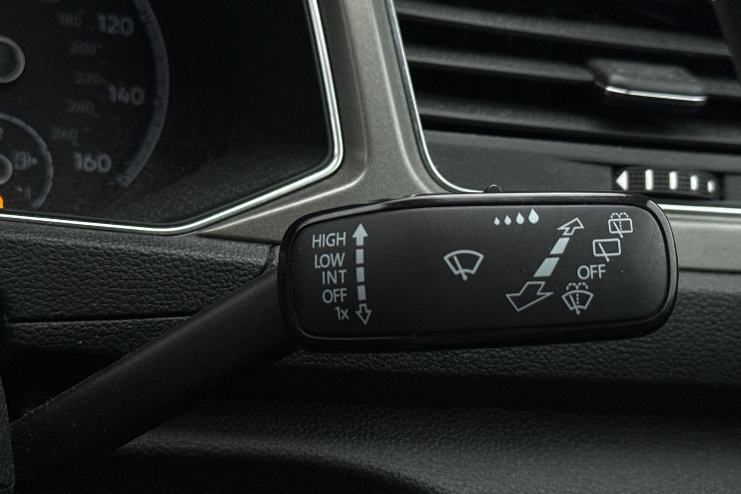 Used Volkswagen T-Roc 2020 for sale - 77515187: Photo 11