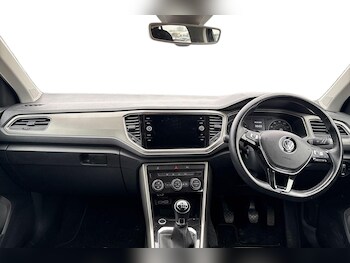 Used Volkswagen T-Roc 2020 for sale - 77515187: Photo