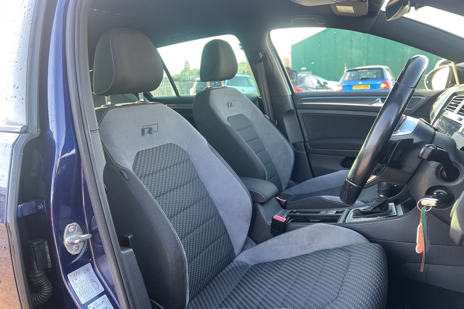 Used Volkswagen Golf 2019 for sale - 76697503: Photo 19