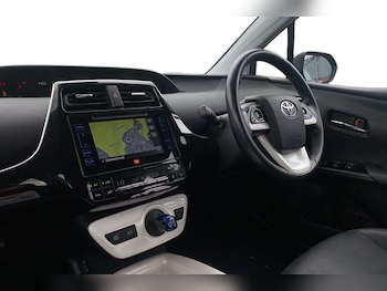 Used Toyota Prius 2016 for sale - 75407489: Photo