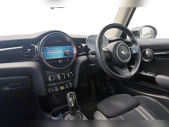 Used MINI Hatch 2023 for sale - 79423742: Photo