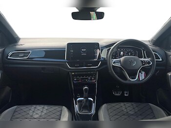 Used Volkswagen T-Roc 2022 for sale - 78341610: Photo