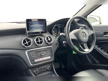Used Mercedes-Benz GLA 2017 for sale - 78726953: Photo