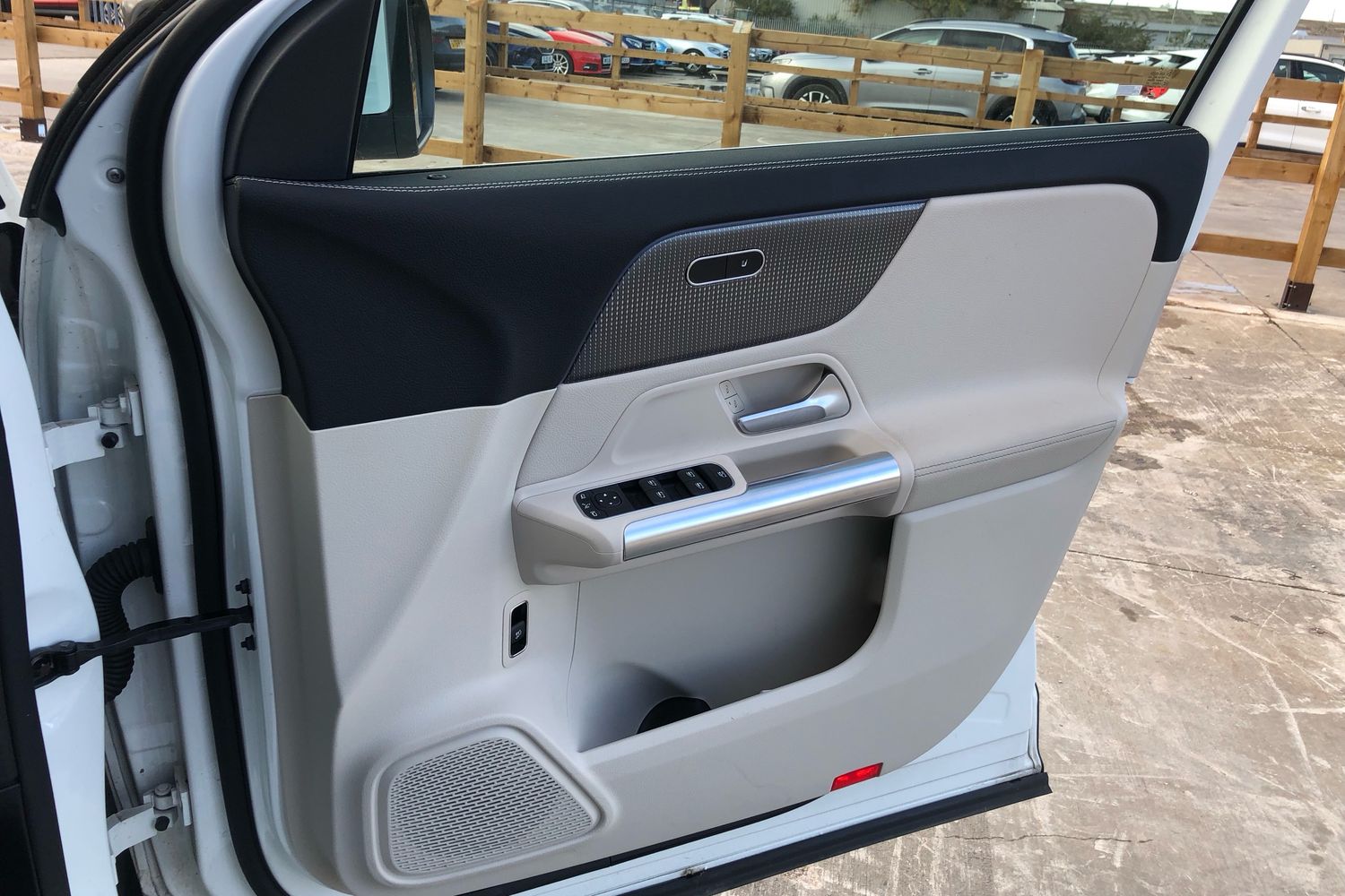 Used Mercedes-Benz EQA 2022 for sale - 76438858: Photo 11