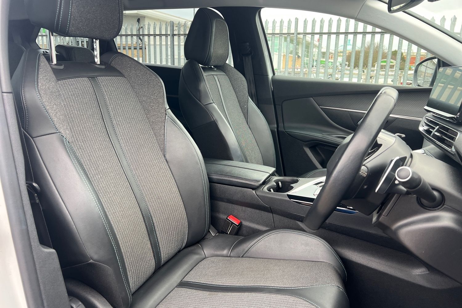 Used Peugeot 5008 2021 for sale - 77390211: Photo 17