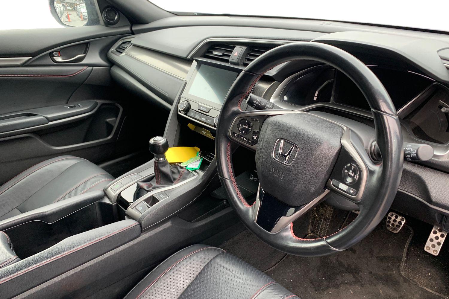 Used Honda Civic 2019 for sale - 77686962: Photo 3