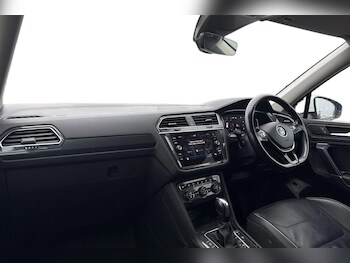 Used Volkswagen Tiguan Allspace 2020 for sale - 77527783: Photo