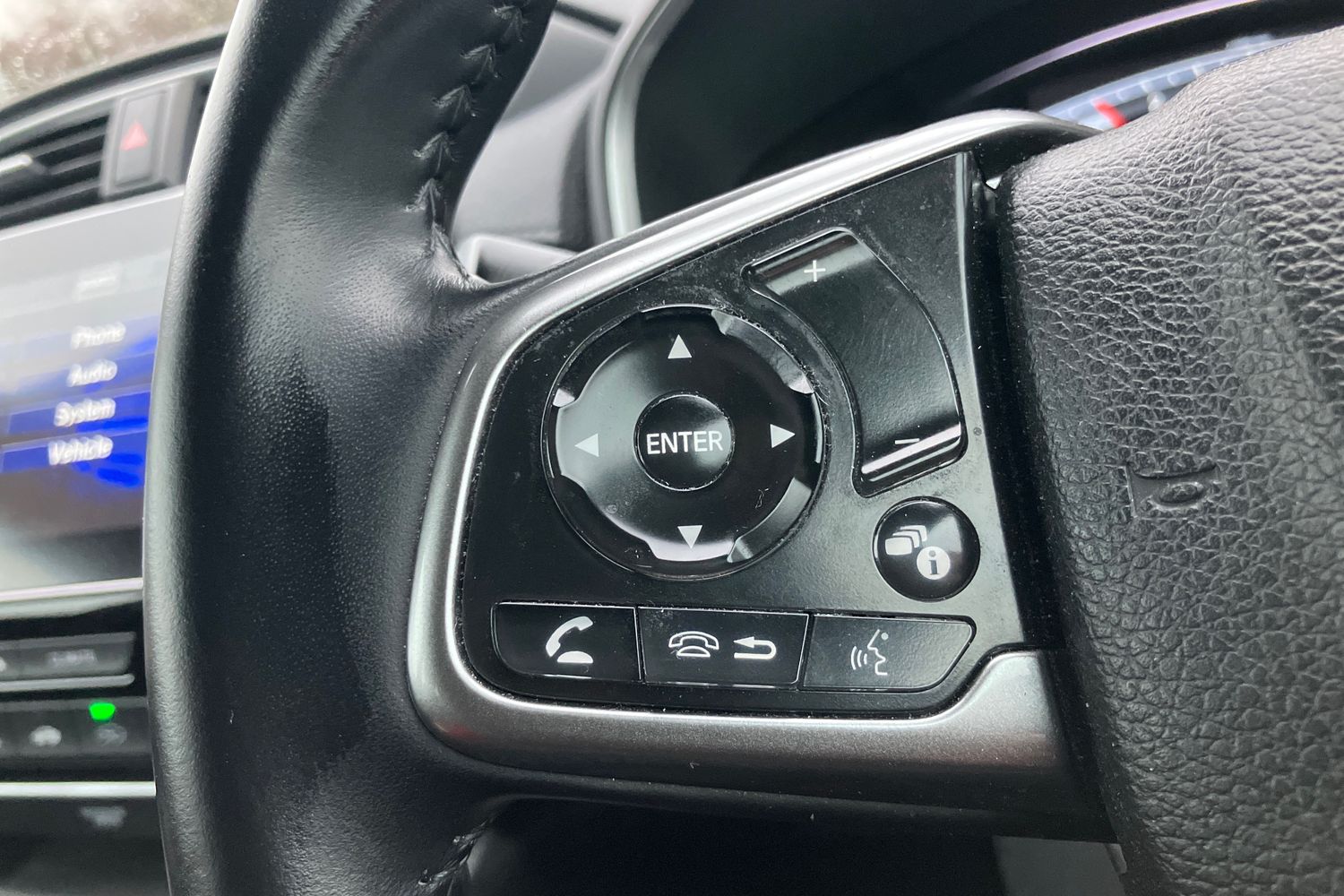 Used Honda CR-V 2018 for sale - 76968147: Photo 15