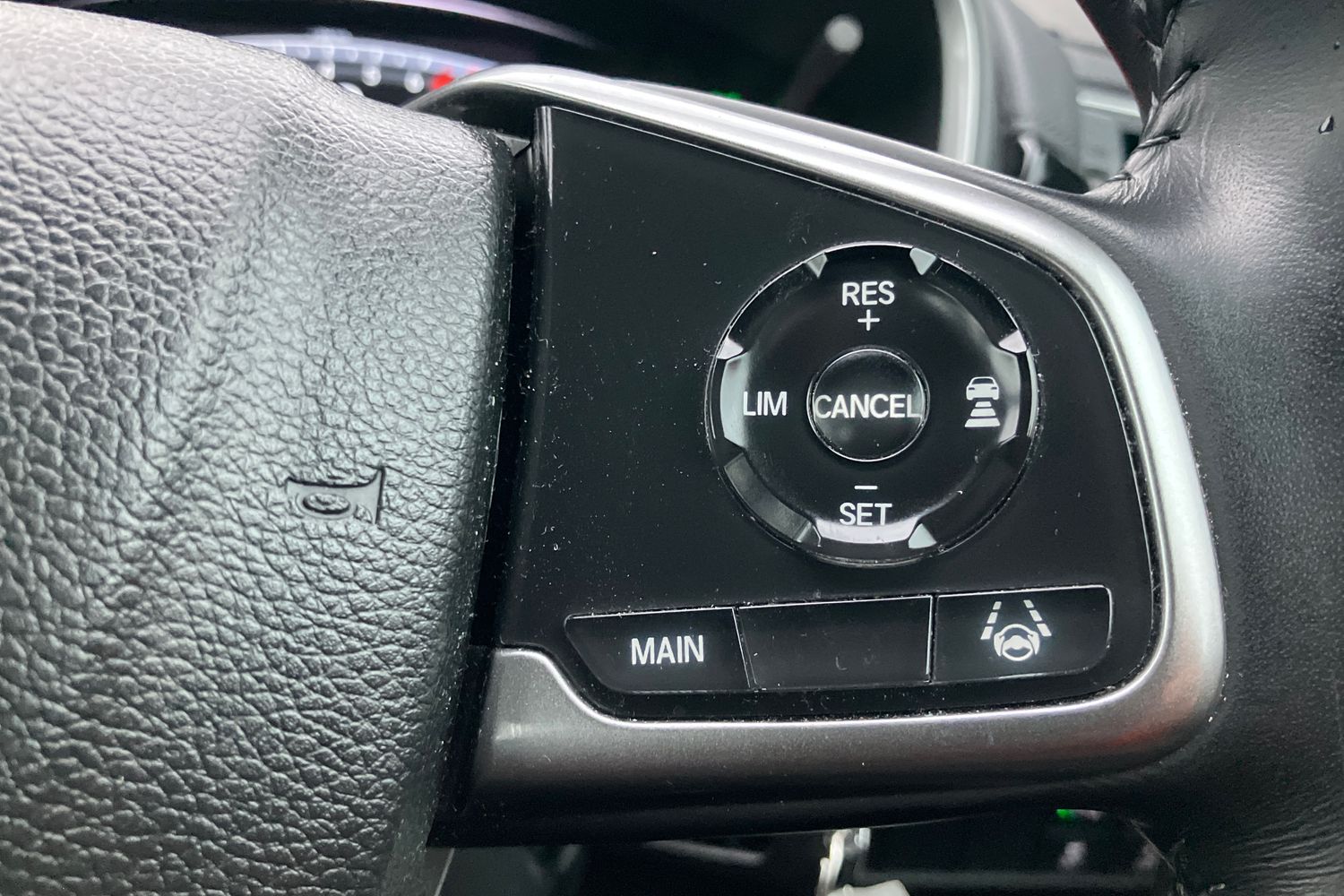 Used Honda CR-V 2018 for sale - 76968147: Photo 16