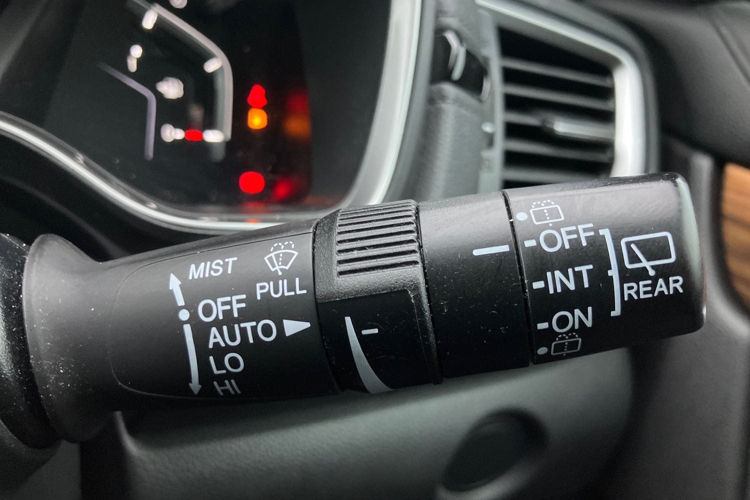 Used Honda CR-V 2018 for sale - 76968147: Photo 18