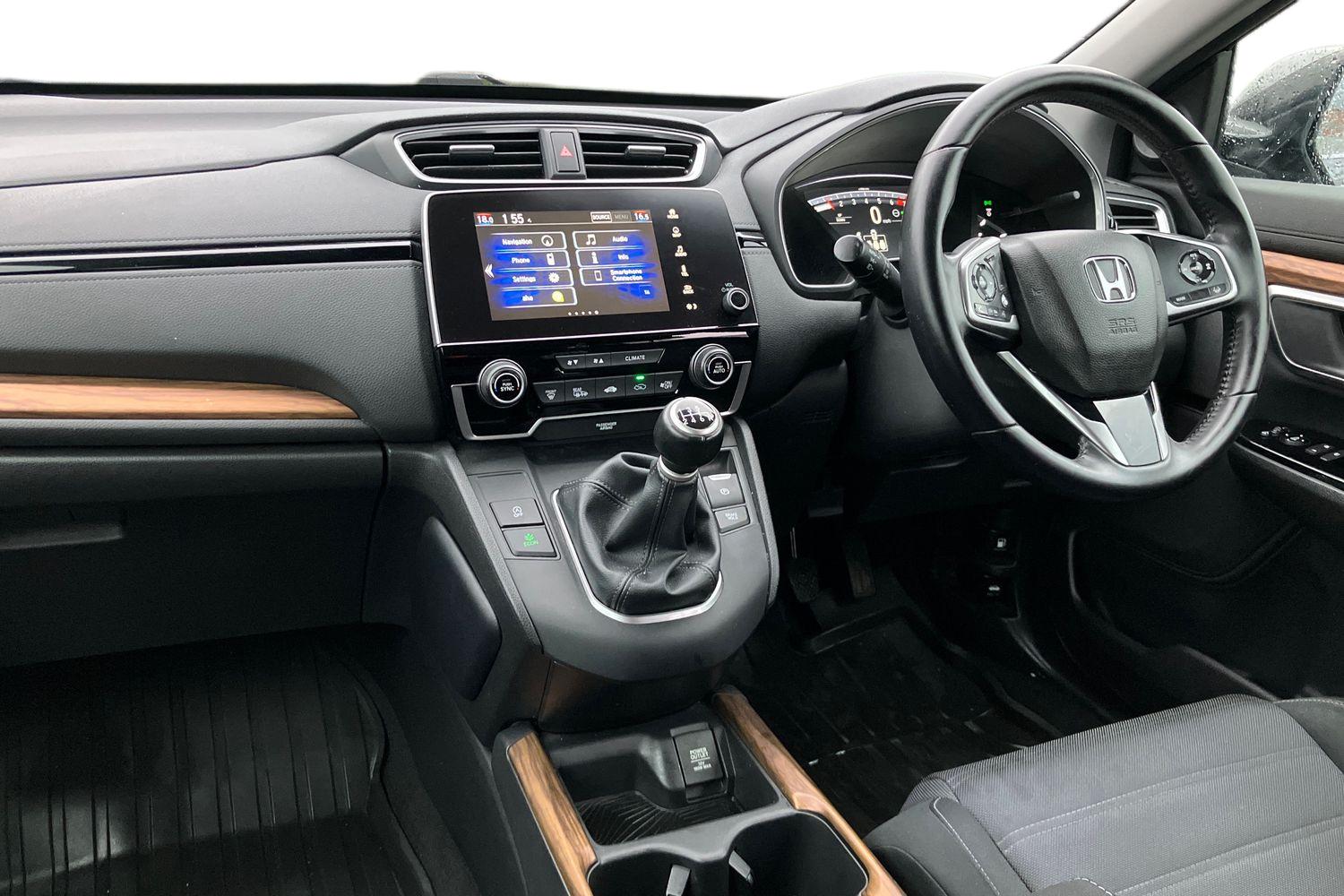 Used Honda CR-V 2018 for sale - 76968147: Photo 4