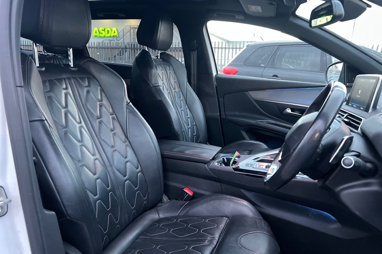 Used Peugeot 5008 2018 for sale - 76863406: Photo 17