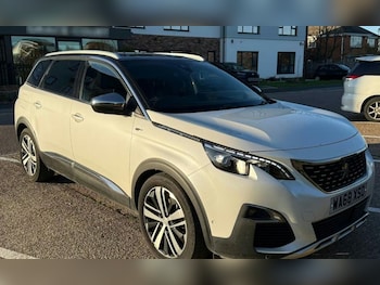 Peugeot - 5008