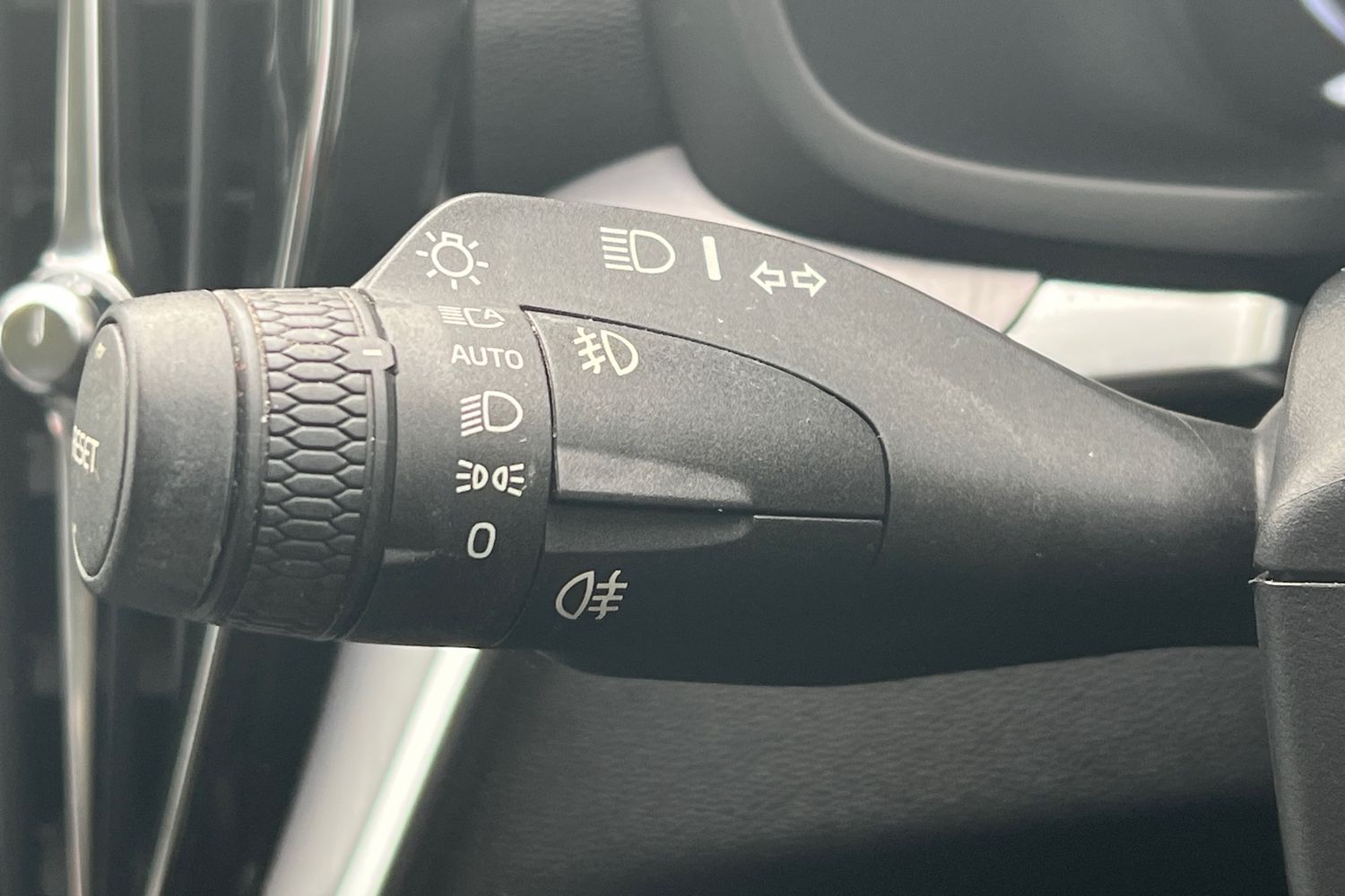 Used Volvo V60 2019 for sale - 77661503: Photo 13