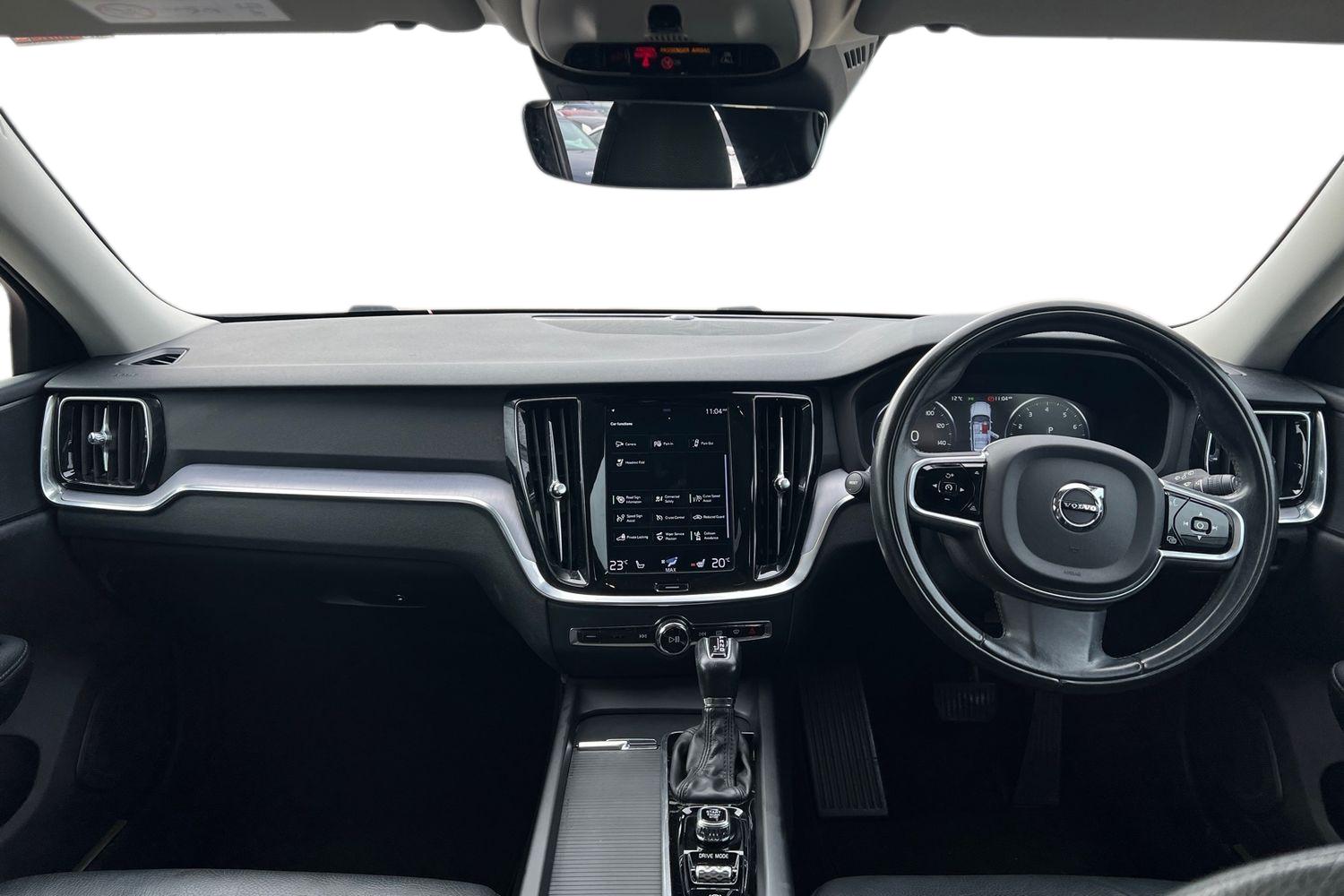 Used Volvo V60 2019 for sale - 77661503: Photo 3