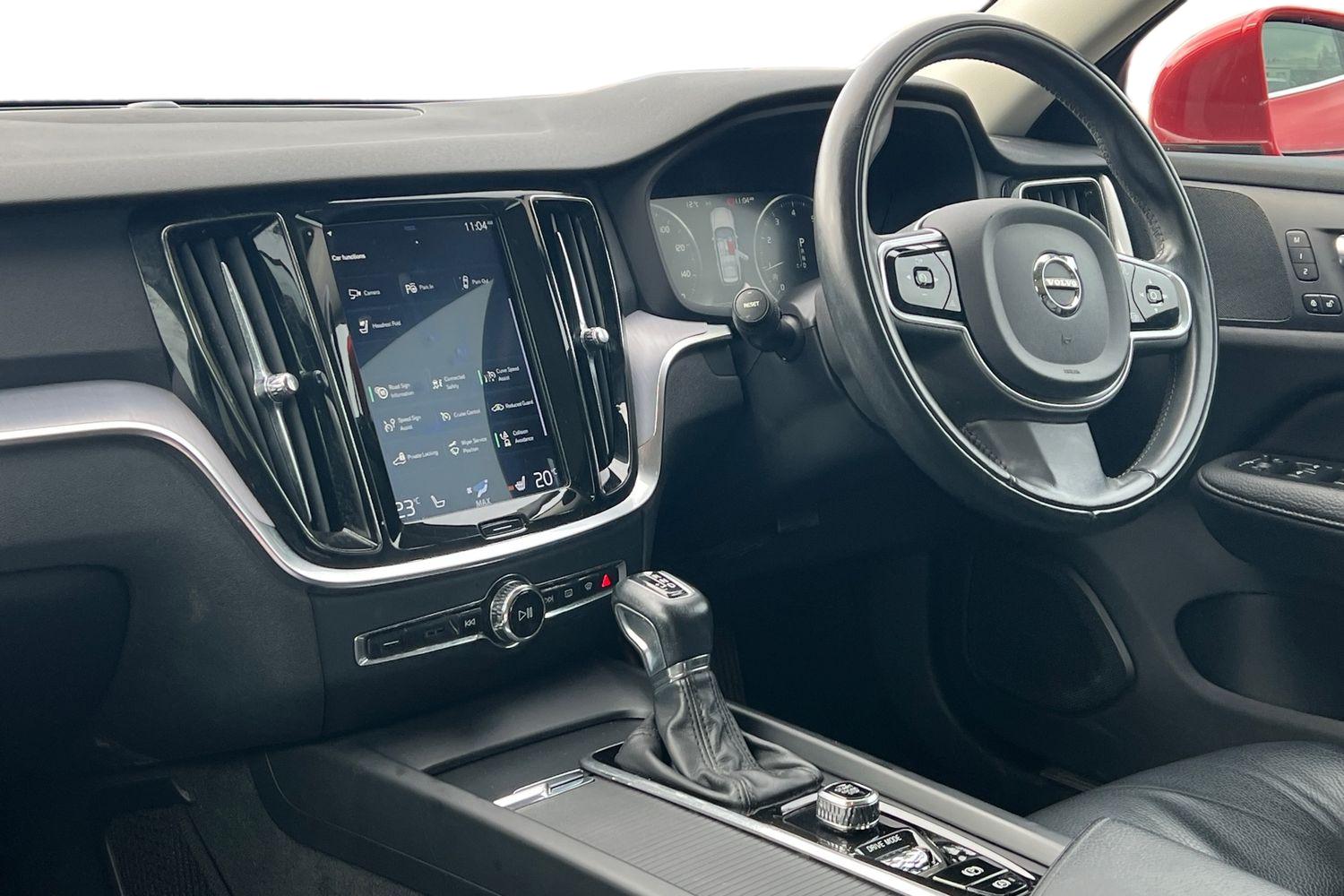 Used Volvo V60 2019 for sale - 77661503: Photo 4