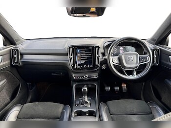 Used Volvo XC40 2019 for sale - 76324001: Photo