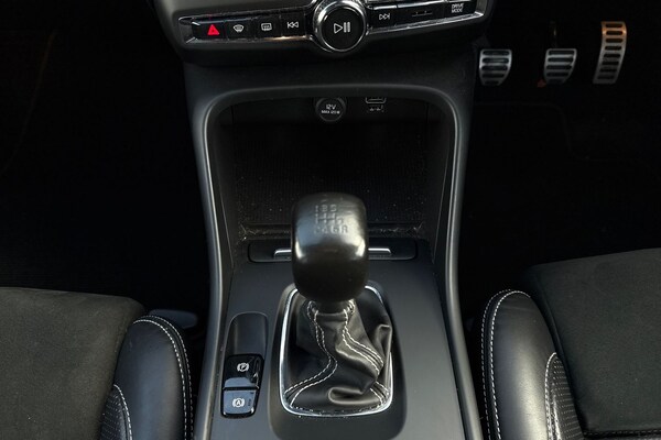 Used Volvo XC40 2019 for sale - 76324001: Photo 8