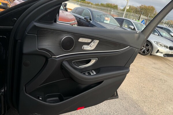 Used Mercedes-Benz E-Class 2018 for sale - 75683593: Photo 13