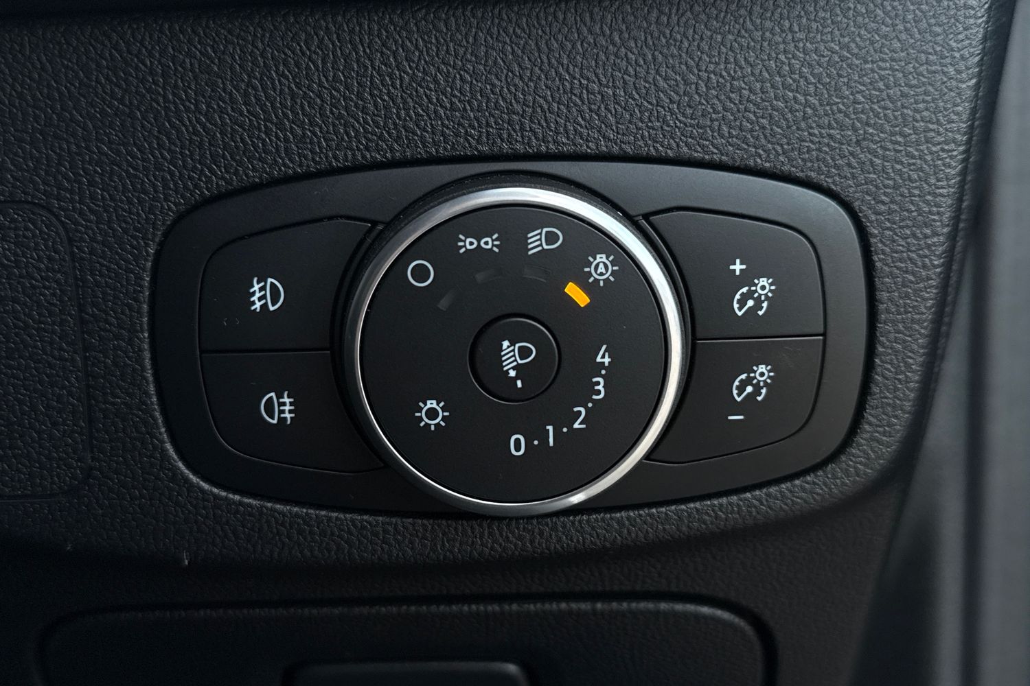 Used Ford Focus 2018 for sale - 76876084: Photo 16