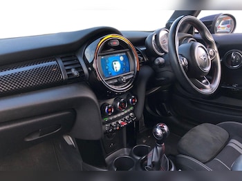 Used MINI Hatch 2019 for sale - 77774139: Photo