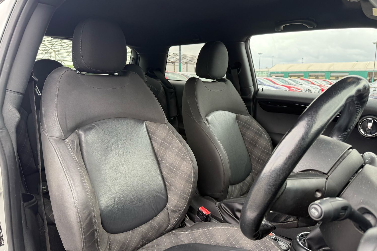 Used MINI Hatch 2017 for sale - 76421529: Photo 13