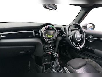 Used MINI Hatch 2017 for sale - 76421529: Photo